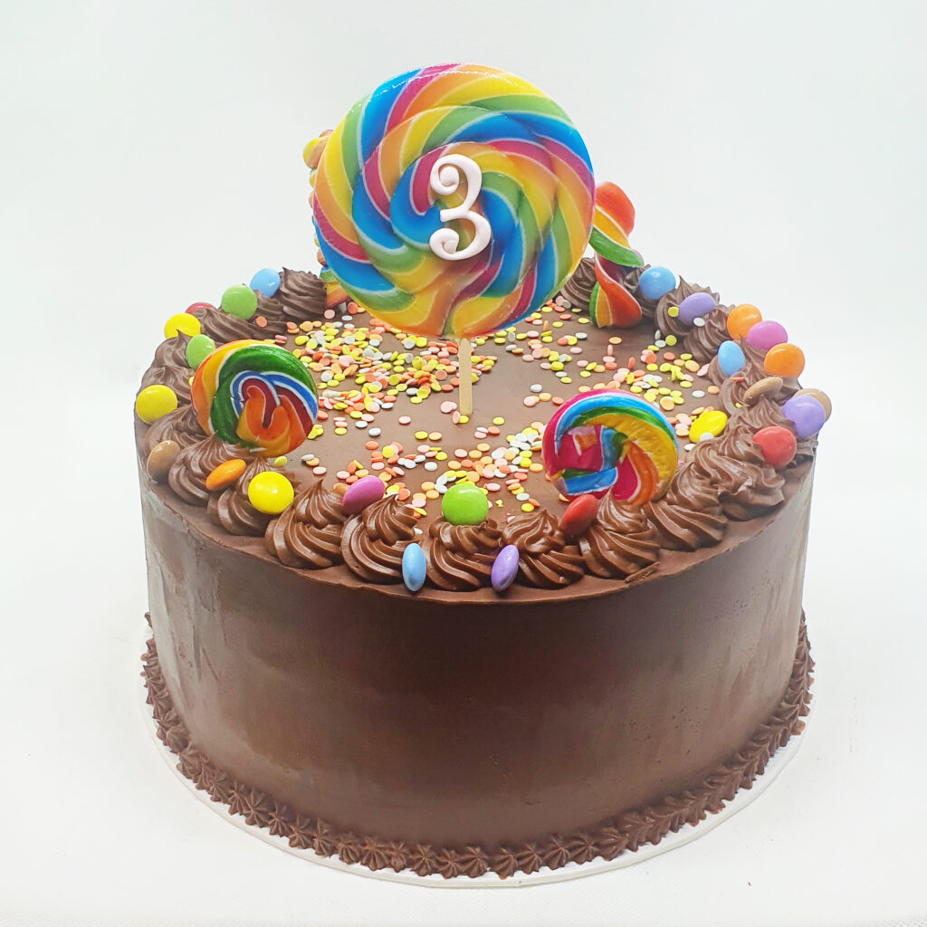 20211008_DasfeineBackwerk_Schoko-Regenbogen-Torte